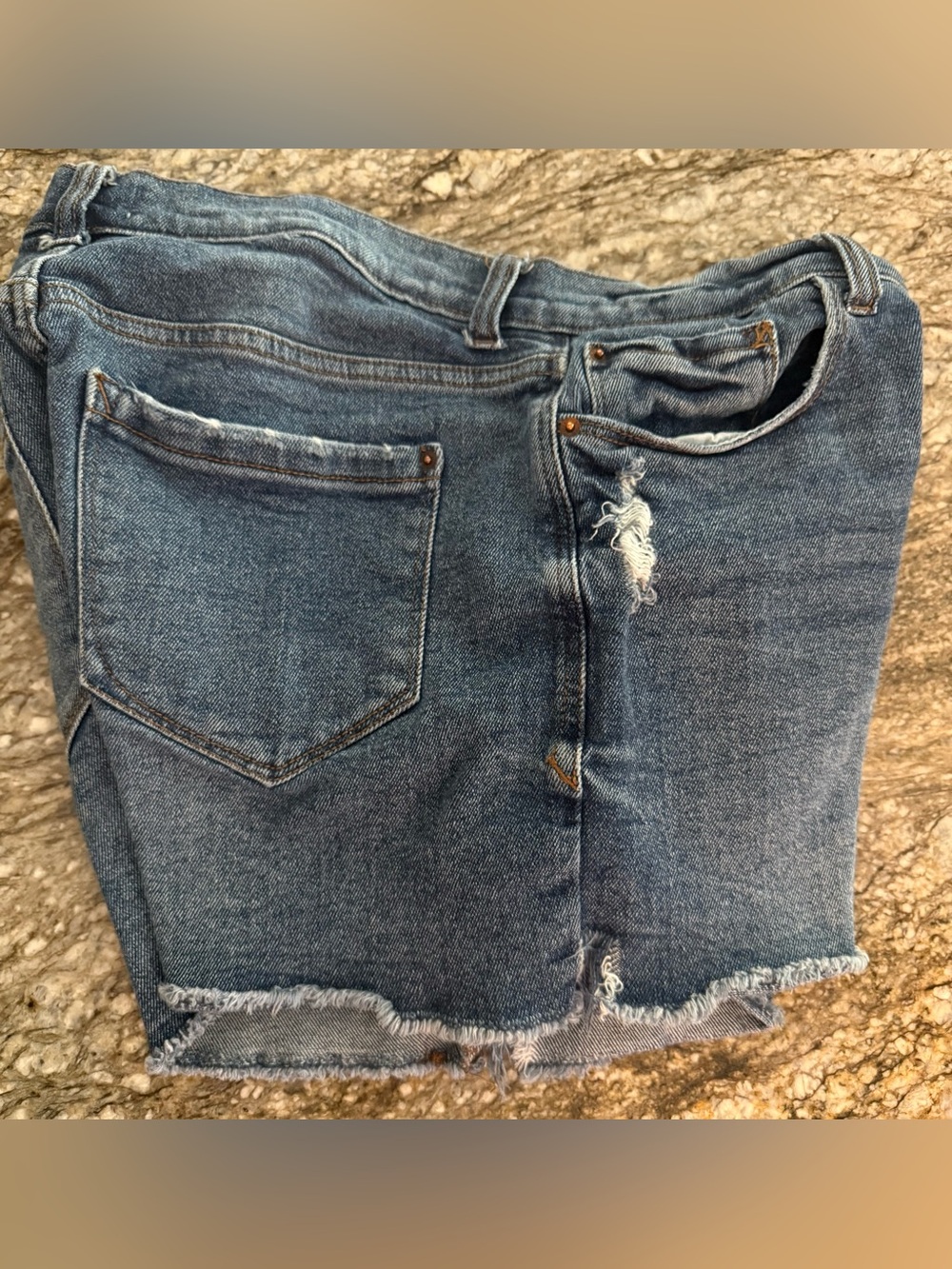 Kensie Jeans High Rise Shorts Blue Distressed Denim Women’s Jeans Shorts